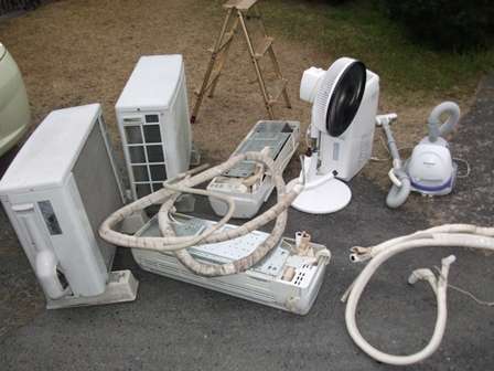 エアコンと一緒に小型家電引き取り