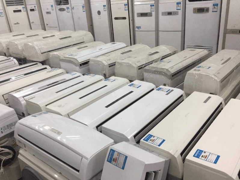 集めたエアコン無料回収